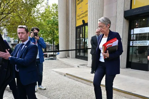 Élisabeth Borne a participé ce lundi à conférence sociale sur les salaires.