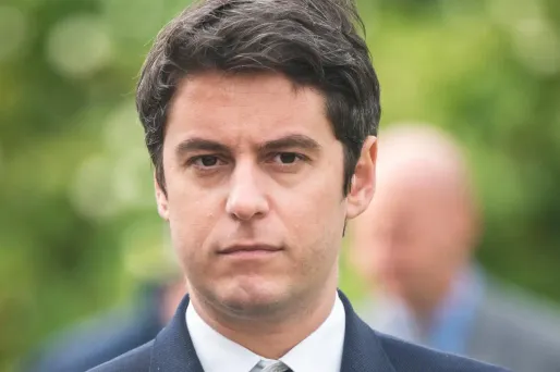 Gabriel Attal et Gérald Darmanin ont demandé vendredi de renforcer immédiatement la sécurité de tous les établissements scolaires en France.