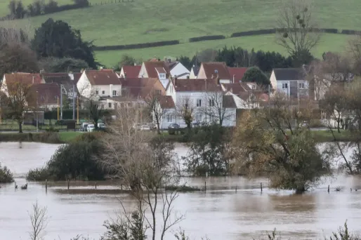 La Caisse centrale de réassurance (CCR) a évalué mercredi à 550 millions d'euros le coût des inondations.
