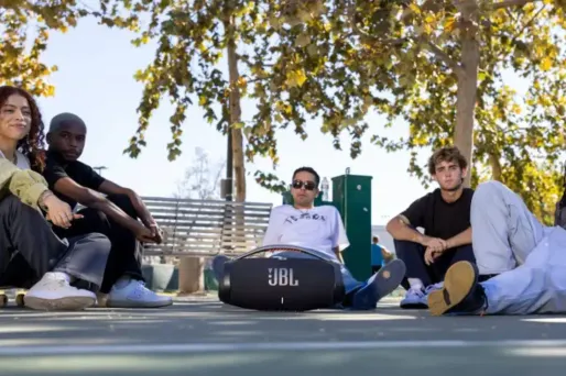 Belle remise sur l'enceinte JBL Boombox 3