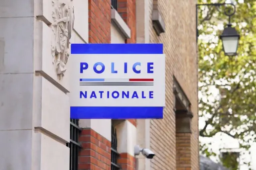 INFO EUROPE 1 - Un individu sous OQTF crie «Allahu Akbar» et sème la panique dans un bus parisien