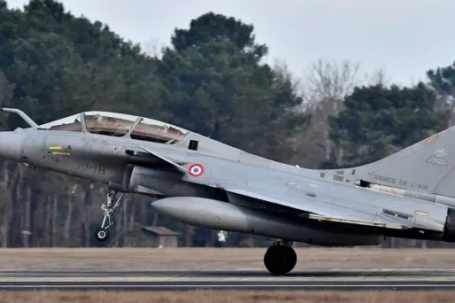 La France commande 42 avions de combat Rafale supplémentaires, annonce Lecornu
