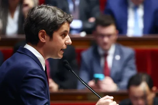 «Réactionnaire», «addition de mesurettes» : les oppositions étrillent le discours de politique générale de Gabriel Attal