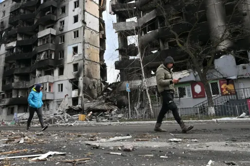 Ukraine : dix blessés après une attaque de missiles sur Kiev