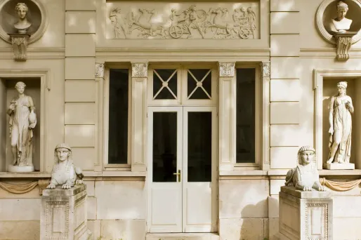 INFO EUROPE 1 - Trois tapisseries volées du musée Marmottan retrouvées en Roumanie