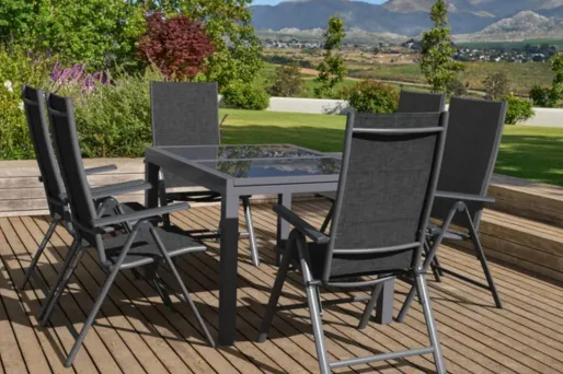 Bon plan sur ce salon de jardin