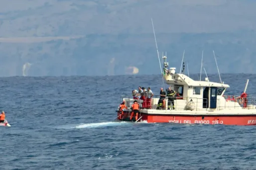 Sicile: quatre corps retrouvés dans l'épave du super yacht