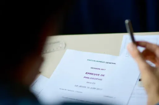 Bac 2024 : la plus jeune candidate inscrite à 9 ans, un record selon le ministère de l'Éducation