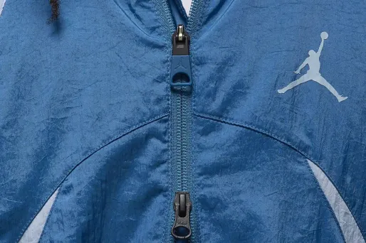 Baisse de prix sur cette veste de survêtement Nike