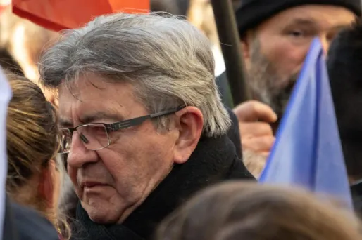 Législatives 2024 : Macron pourrait endosser «l'alliance de toutes les droites», selon Mélenchon