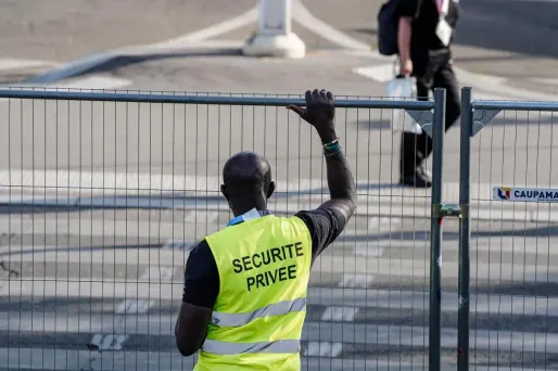 JO de Paris 2024 : encore 200 et 300 agents de sécurité privée encore à embaucher, selon le préfet de région