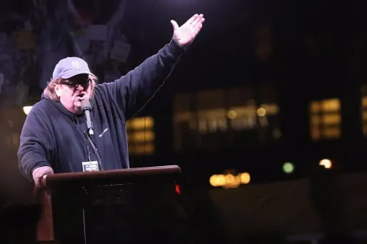 "Je sais que je prends un risque. Je sais que je peux avoir des problèmes", a expliqué le documentariste.