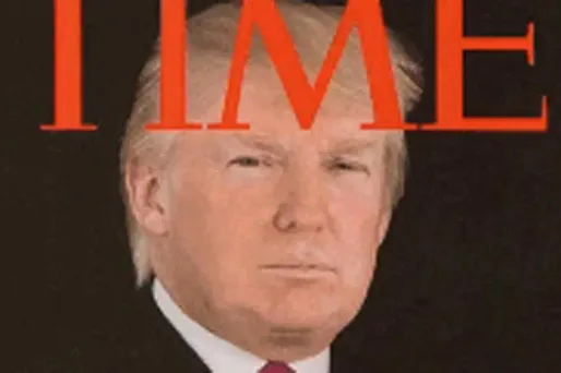 Le "Washington Post" a révélé que la holding chapeautant les intérêts économiques du président américain avait affiché une fausse Une dans plusieurs clubs de golf.