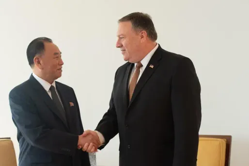 Kim Yong Chol Mike Pompeo crédit : BRYAN R. SMITH / AFP - 1280