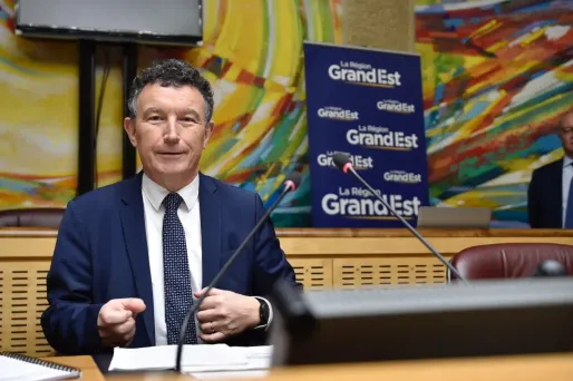 Le centriste Franck Leroy, soutien d'Emmanuel Macron, a succédé vendredi à la présidence de la région Grand Est au LR Jean Rottner. (