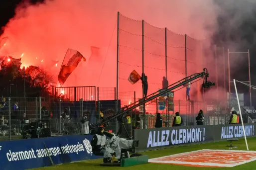 Le match Clermont-Marseille avait été retardé d'une heure en raison de débordements avant le coup d'envoi