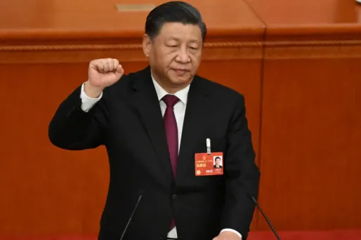 Xi Jinping a obtenu vendredi un historique troisième mandat de président chinois.