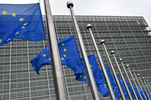 Les pêcheurs et le gouvernement français ont obtenu de la Commission européenne qu'elle renonce à interdire d'ici à 2030 le chalutage de fond dans les aires marines protégées.