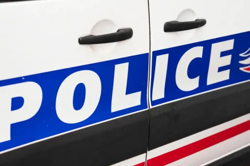 Le corps d'une jeune femme d'une vingtaine d'années a été retrouvé dans une rivière en Bretagne.