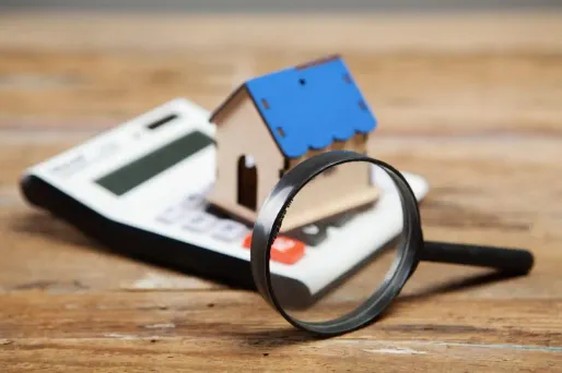 Avec l’inflation et la multiplication des loyers impayés, le marché de la location immobilière est en tension (Illustration).