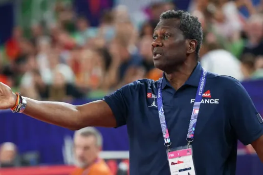 Le sélectionneur de l'équipe de France Jean-Aimé Toupane s'est félicité de la qualification des Bleues pour les demi-finales de l'Euro de basket