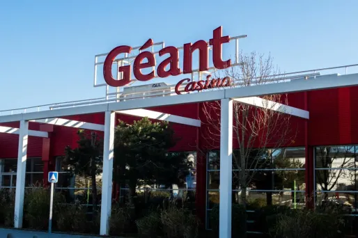 Selon deux sources au fait du dossier, le distributeur aux 200.000 salariés pourrait communiquer lundi soir après réunion de son conseil d'administration.