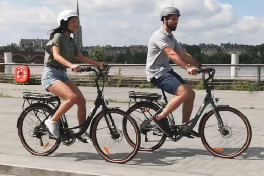 Promotion sur ce vélo électrique Surpass chez Cdiscount