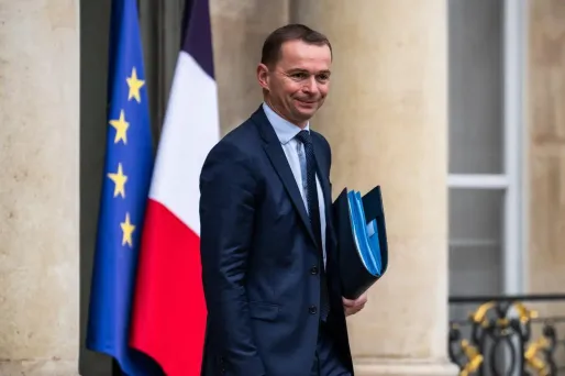 Olivier Dussopt souhaite que le revenu minimum de retraite soit autour de 85% du Smic.