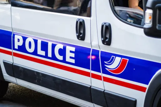 Les coups ont été portés avec un câble électrique.