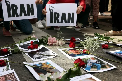 La France condamne la poursuite de la répression en Iran, secoué depuis plus d'un mois par des manifestations après la mort de Mahsa Amini.