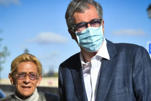 Les époux Balkany jugés pour avoir diffusé un photomontage sexuel d'un opposant