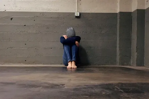 Au total, 6 à 10% des élèves subiraient une forme de harcèlement au cours de leur scolarité et un quart des collégiens seraient confrontés à du cyberharcèlement