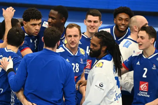 Hand : les Français en demies de l'Euro en battant le Danemark 30 à 29