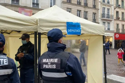 police barnum illégal