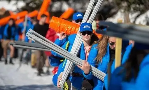 Le groupuscule extrémiste Génération identitaire est la cible d'une enquête pour "provocation à la haine raciale".