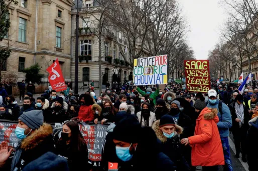 Des centaines de personnes ont manifesté à Paris en hommage à Cédric Chouviat.