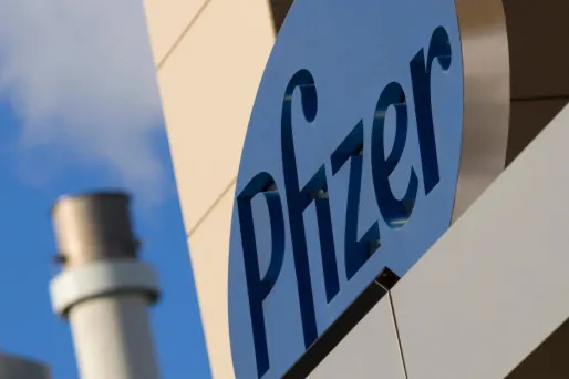 Le régulateur européen recommande l'utilisation de 6 doses par flacon du vaccin Pfizer