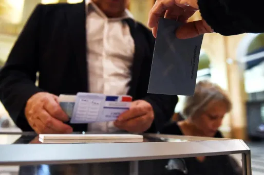 Le Conseil scientifique n'appelle pas clairement à un report des élections départementales et régionales de juin prochain.