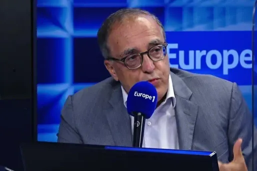 Le professeur Gilbert Deray répondra mercredi à Sonia Mabrouk.