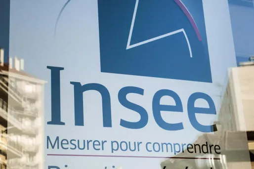 L'Insee note une hausse des décès depuis janvier par rapport à début 2020.