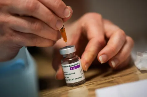 Décès d'un étudiant nantais vacciné à l'AstraZeneca : le parquet de Paris saisi