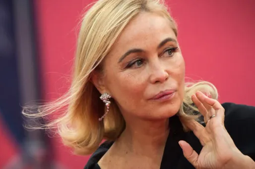 Emmanuelle Béart était l'invitée de Matthieu Charrier à l'occasion de la sortie de "L'Étreinte".