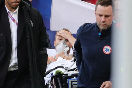 Christian Eriksen avait été victime d'un malaise cardiaque en fin de première mi-temps face à la Finlande. Il avait été réanimé sur la pelouse avant d'être évacué.