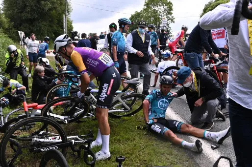 Tour de France 2021 chute première étape Anne-Christine POUJOULAT / POOL / AFP