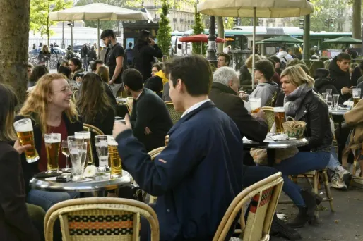 De nombreux Français vaccinés font un peu moins attention aux gestes barrières.