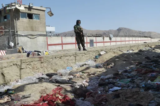 Un double attentat suicide a fait plusieurs morts jeudi soir à l'aéroport de Kaboul.