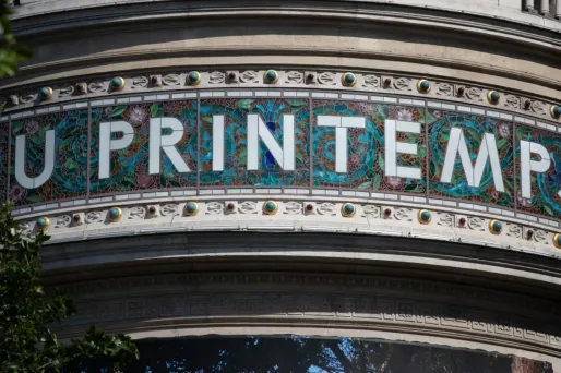 Les grands magasins parisiens vont exiger le pass sanitaire dès lundi