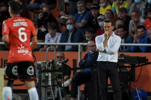 Christophe Pelissier est l'entraîneur du FC Lorient.