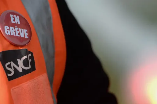 Plusieurs centaines de cheminots ont réclamé une hausse généralisée des salaires (Illustration).