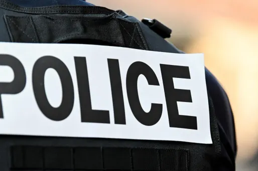 Agression d'un policier à Paris : un mineur mis en examen